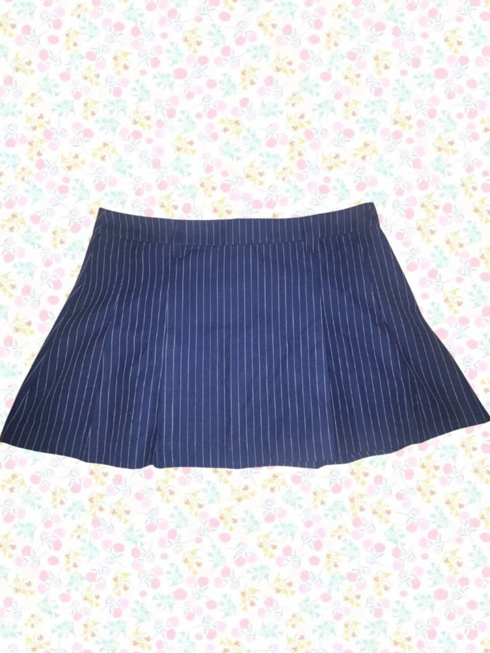 H&M Navy Pinstripe Pleated Skirt – Size [L] – New With Tags